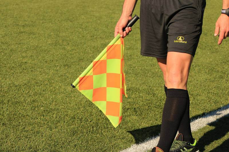 referee